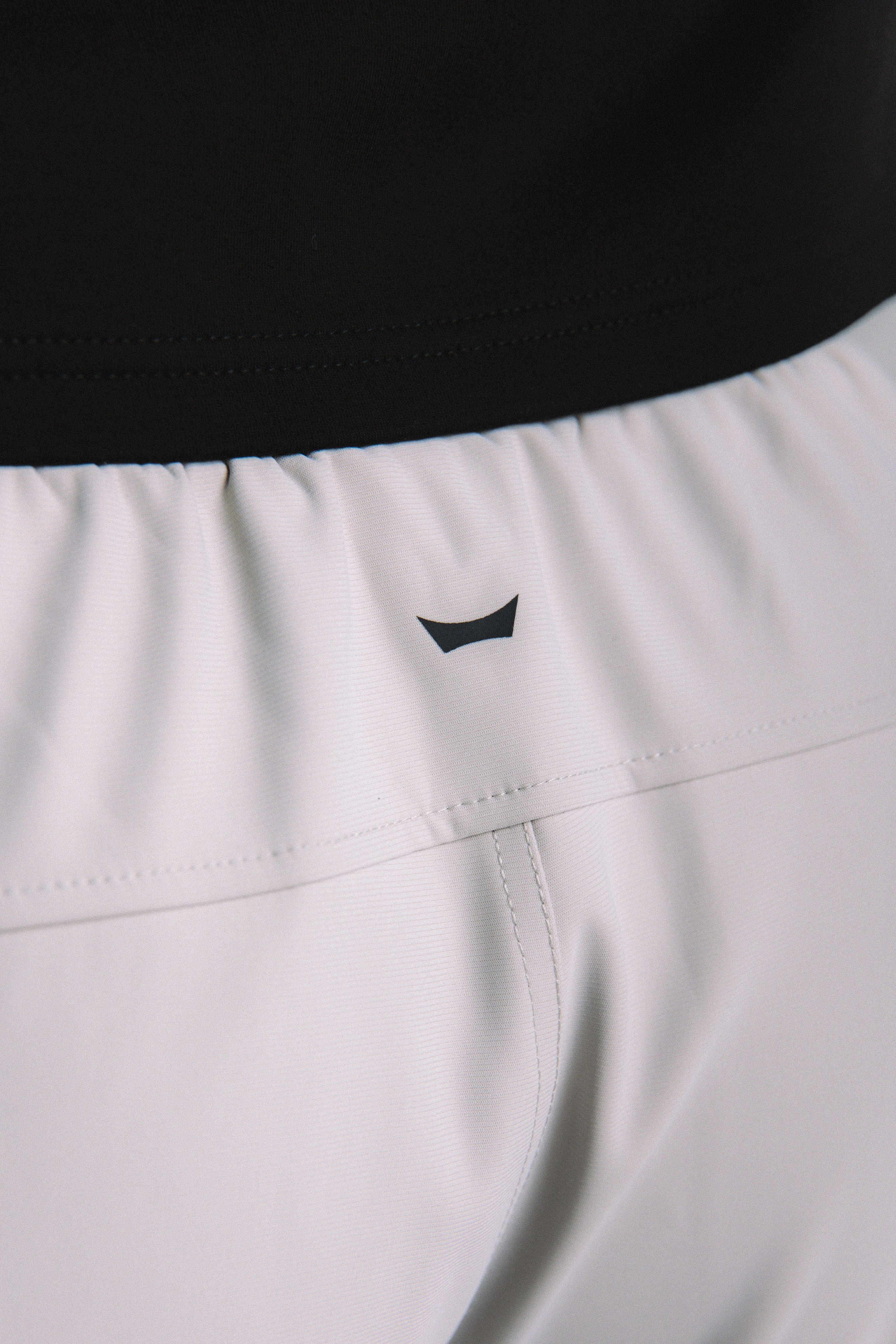 Core-Vent High Cuff Training Jogger - Whisper Gray
