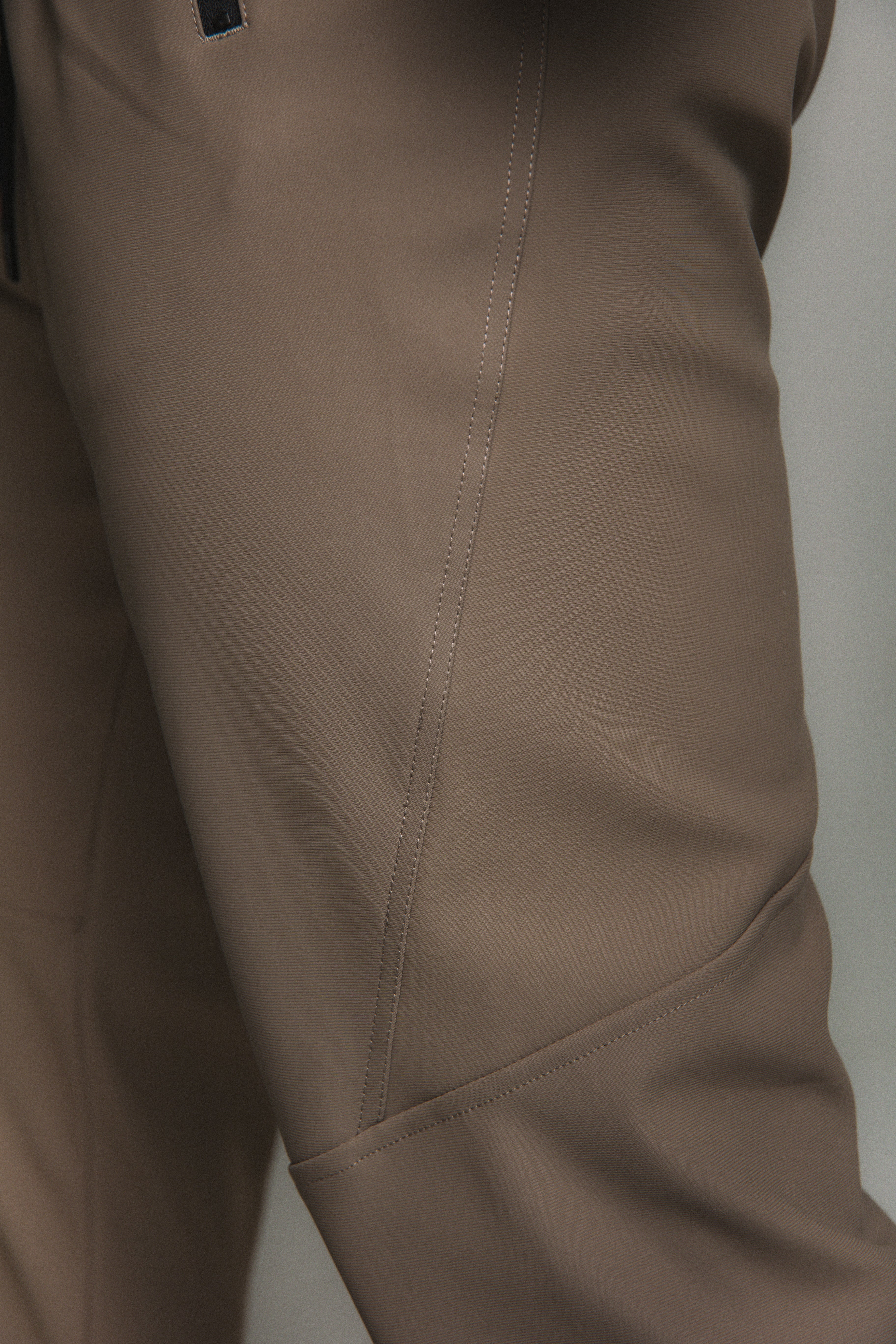 Core-Vent High Cuff Training Jogger - Brown