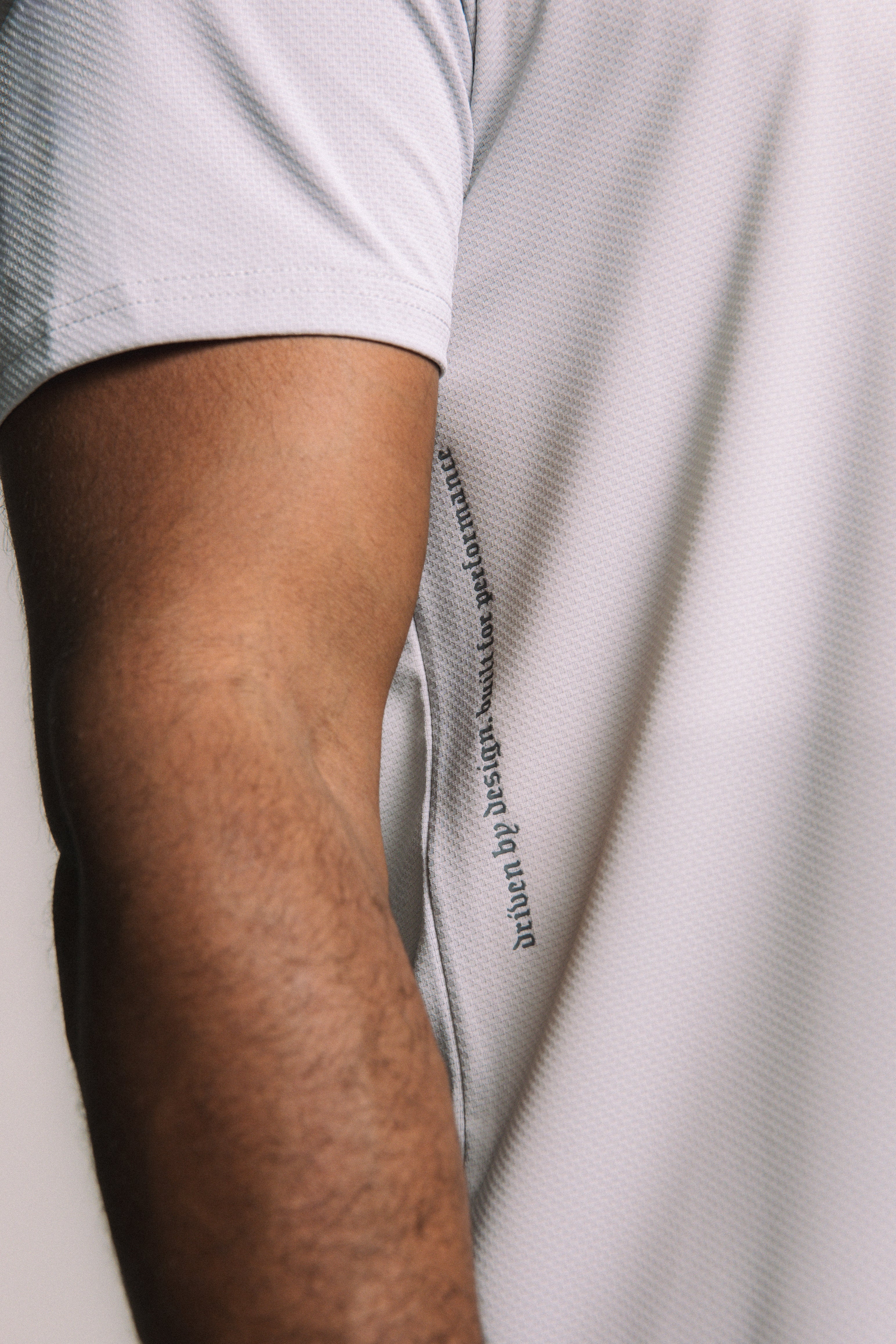 Velion Relaxed Tee - Light Gray