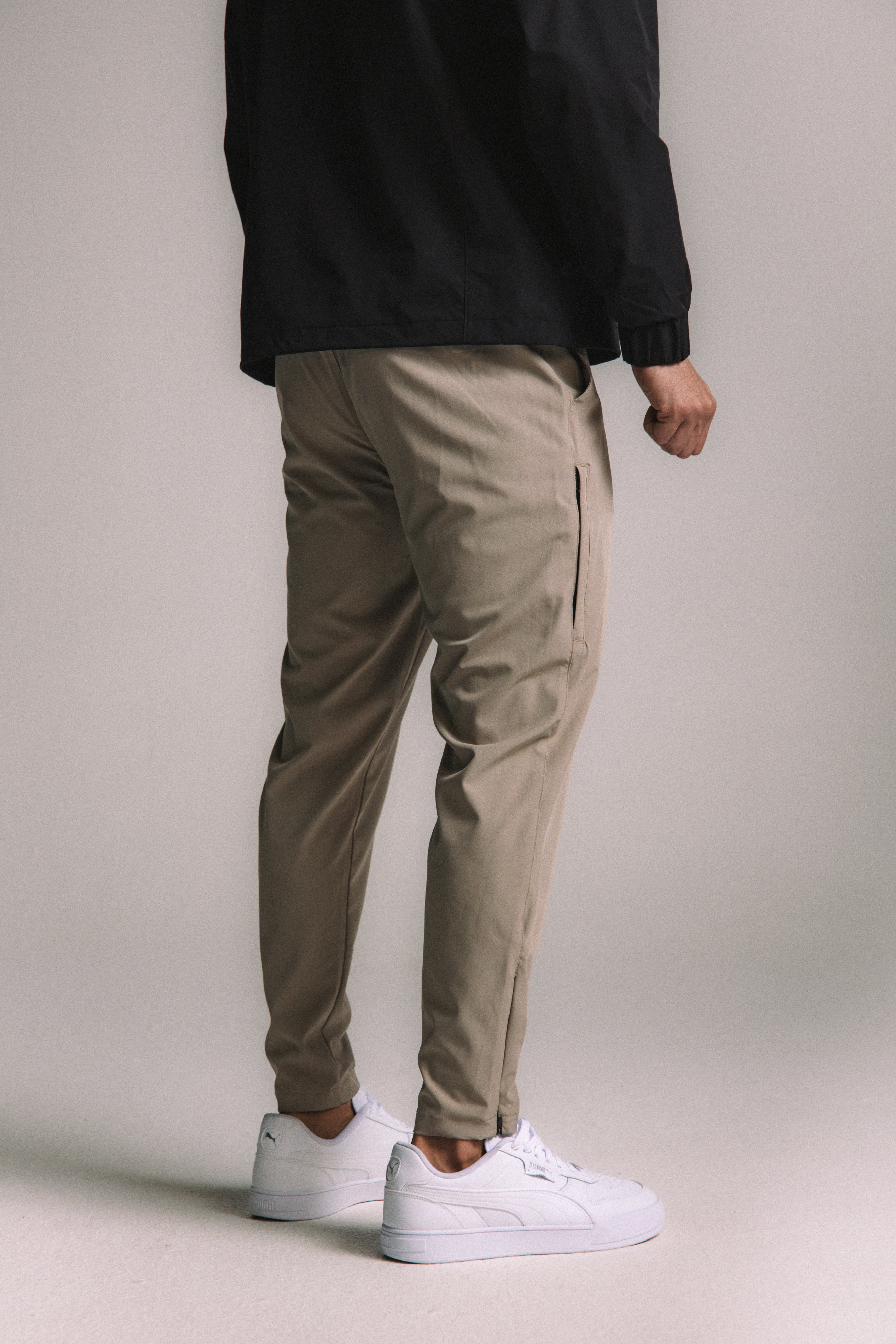 AeroLite All Day Jogger - Khaki