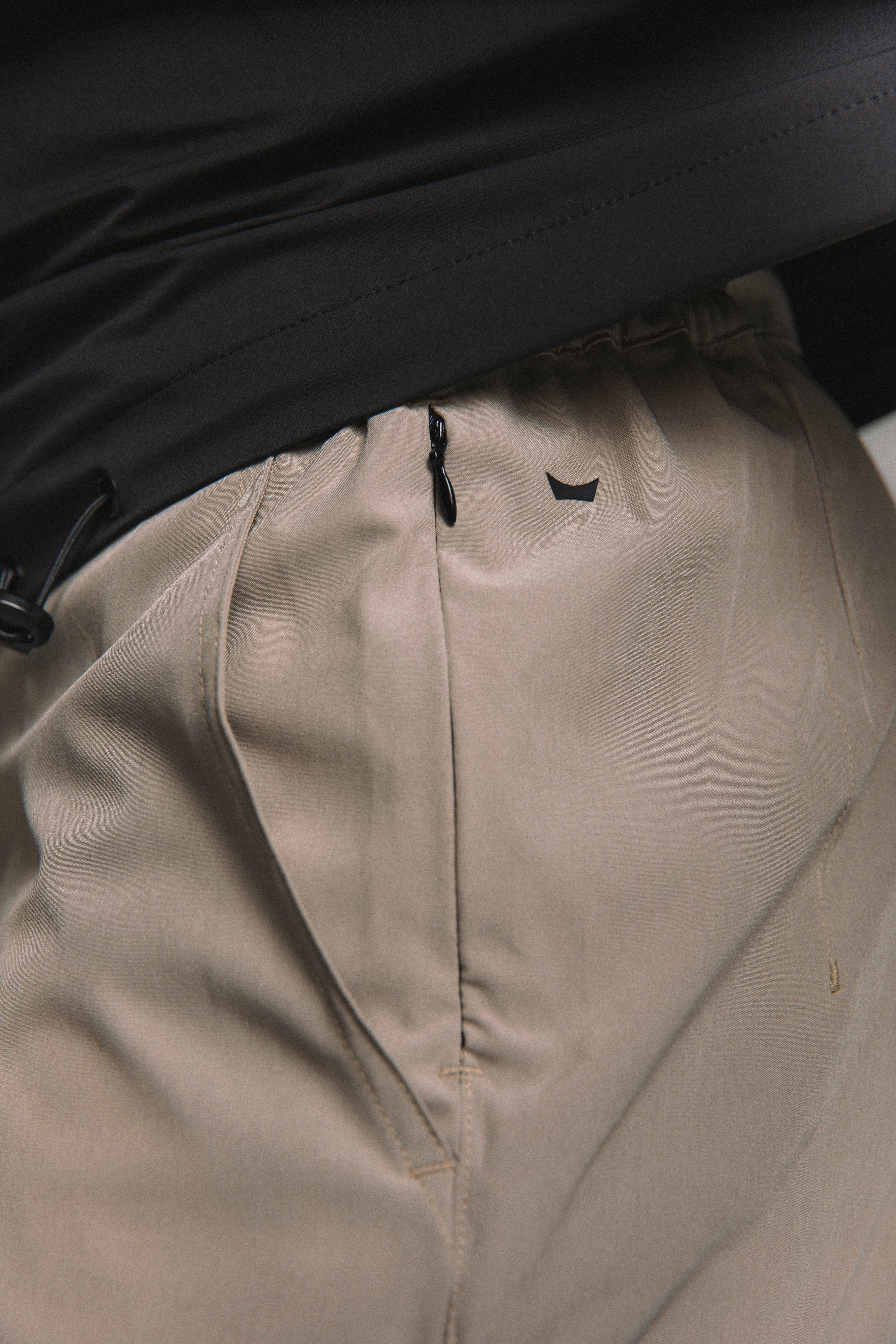 AeroLite All Day Jogger - Khaki
