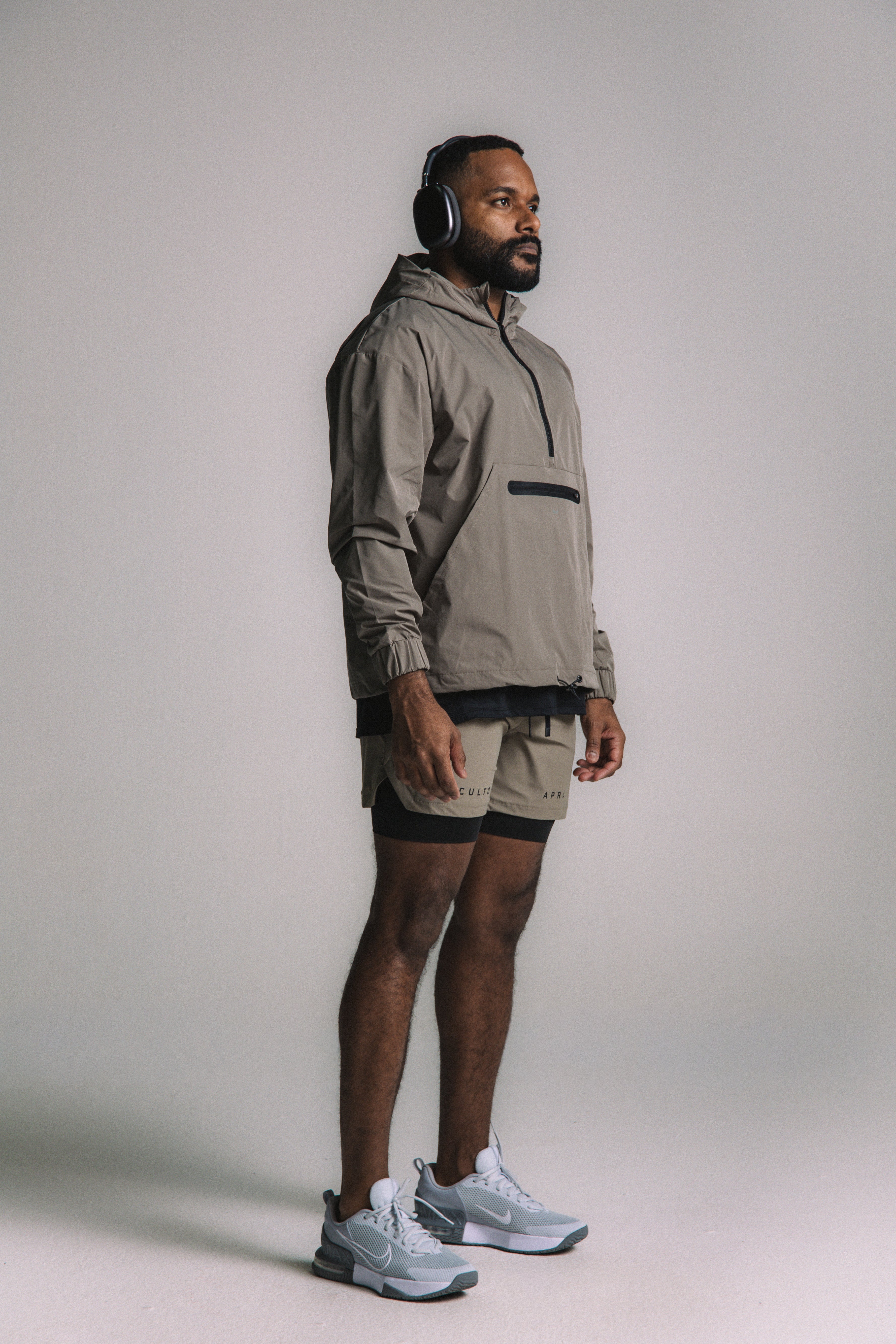 AeroShell ZipUp Windbreaker - Stone