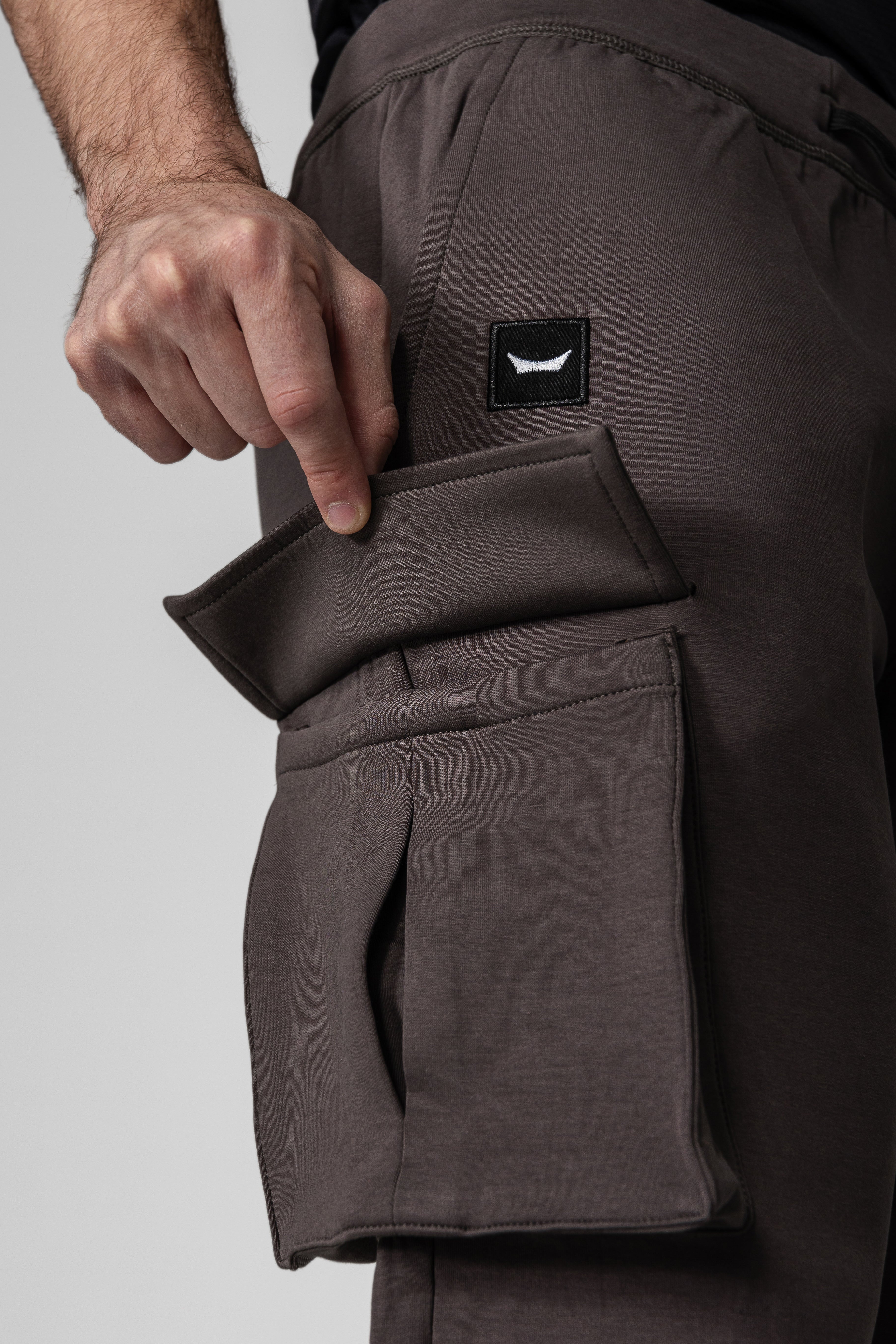 Velora Jogger - Charcoal