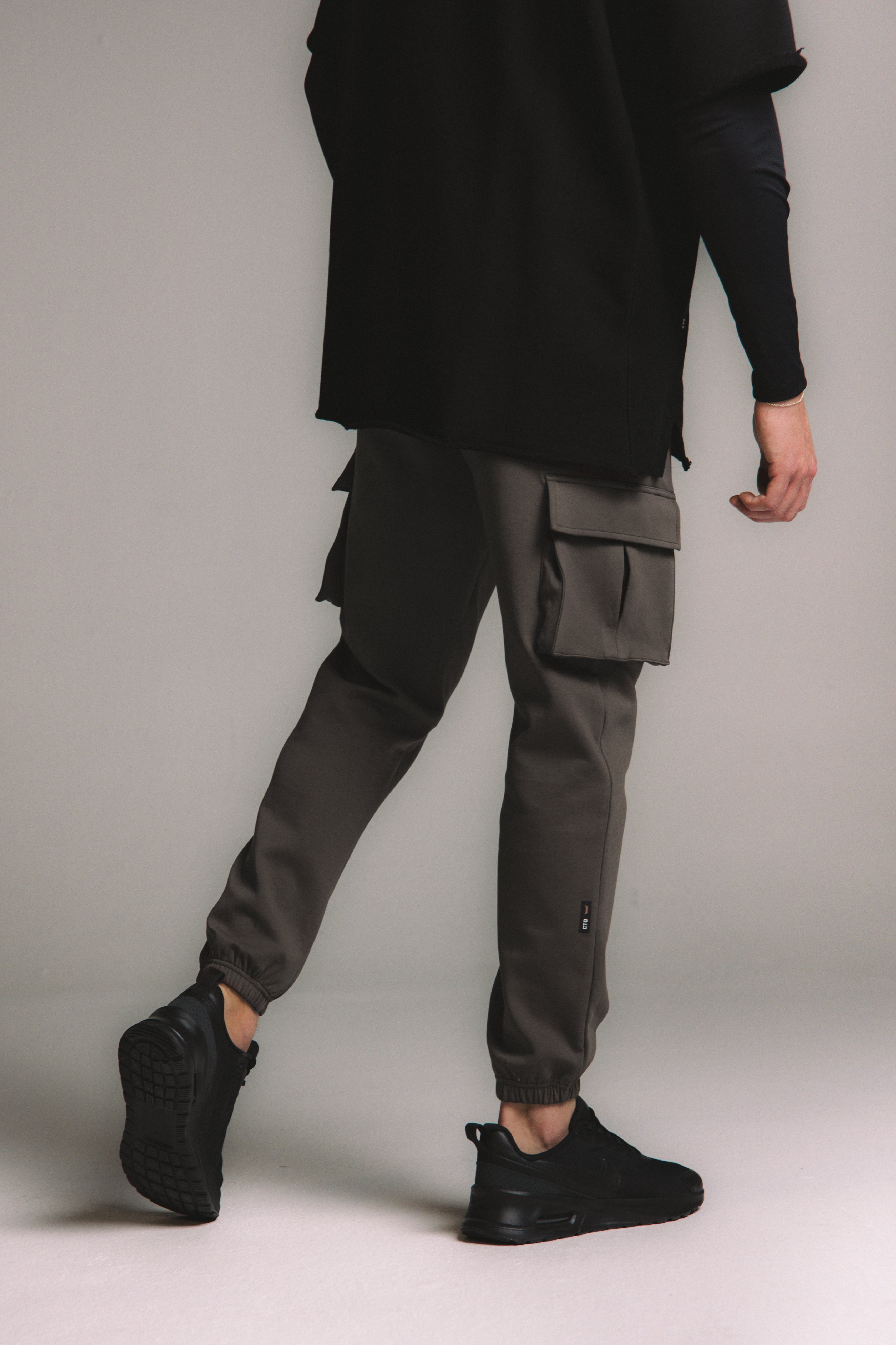 Velora Jogger - Charcoal