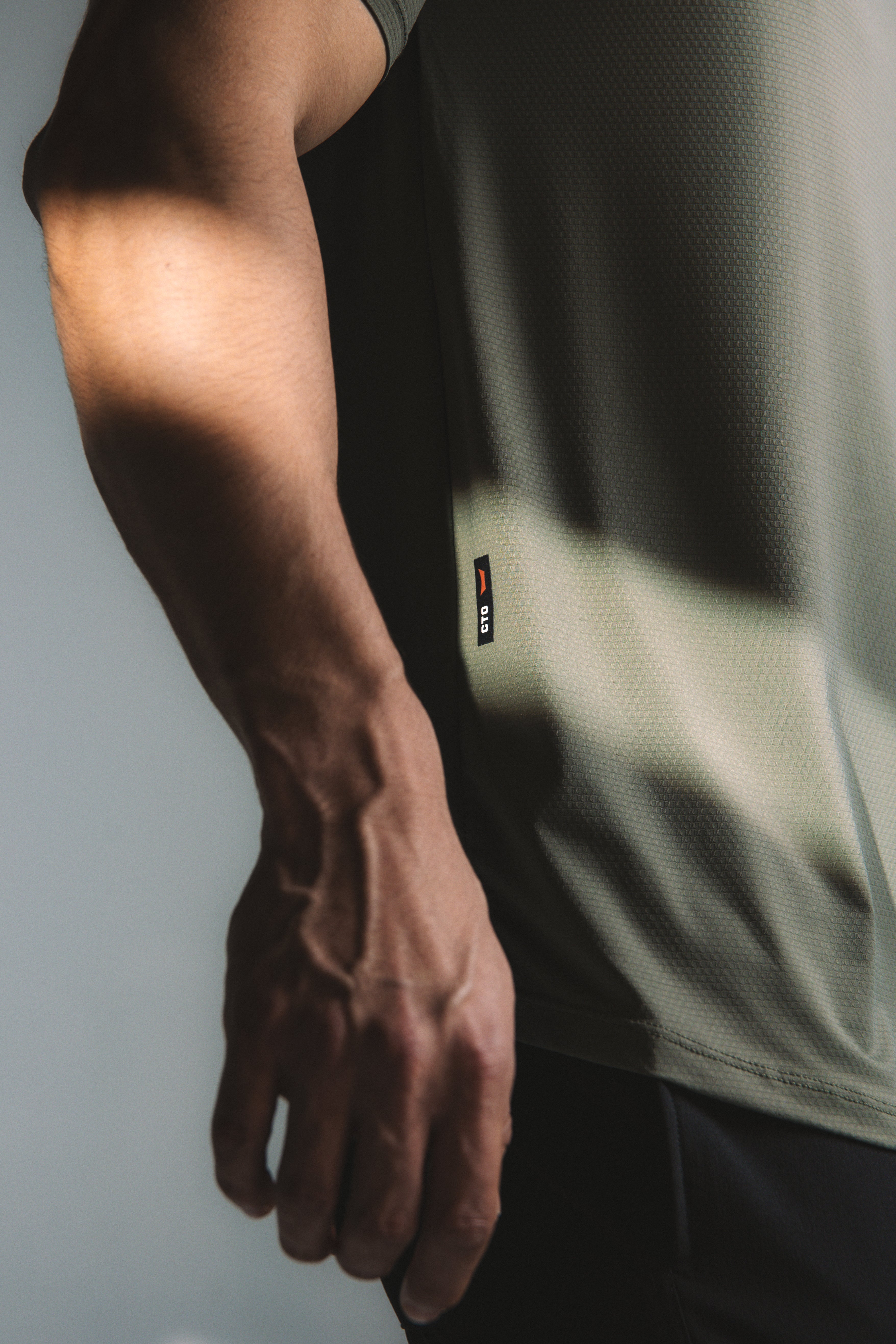 Artial Performance Tee - Army Green