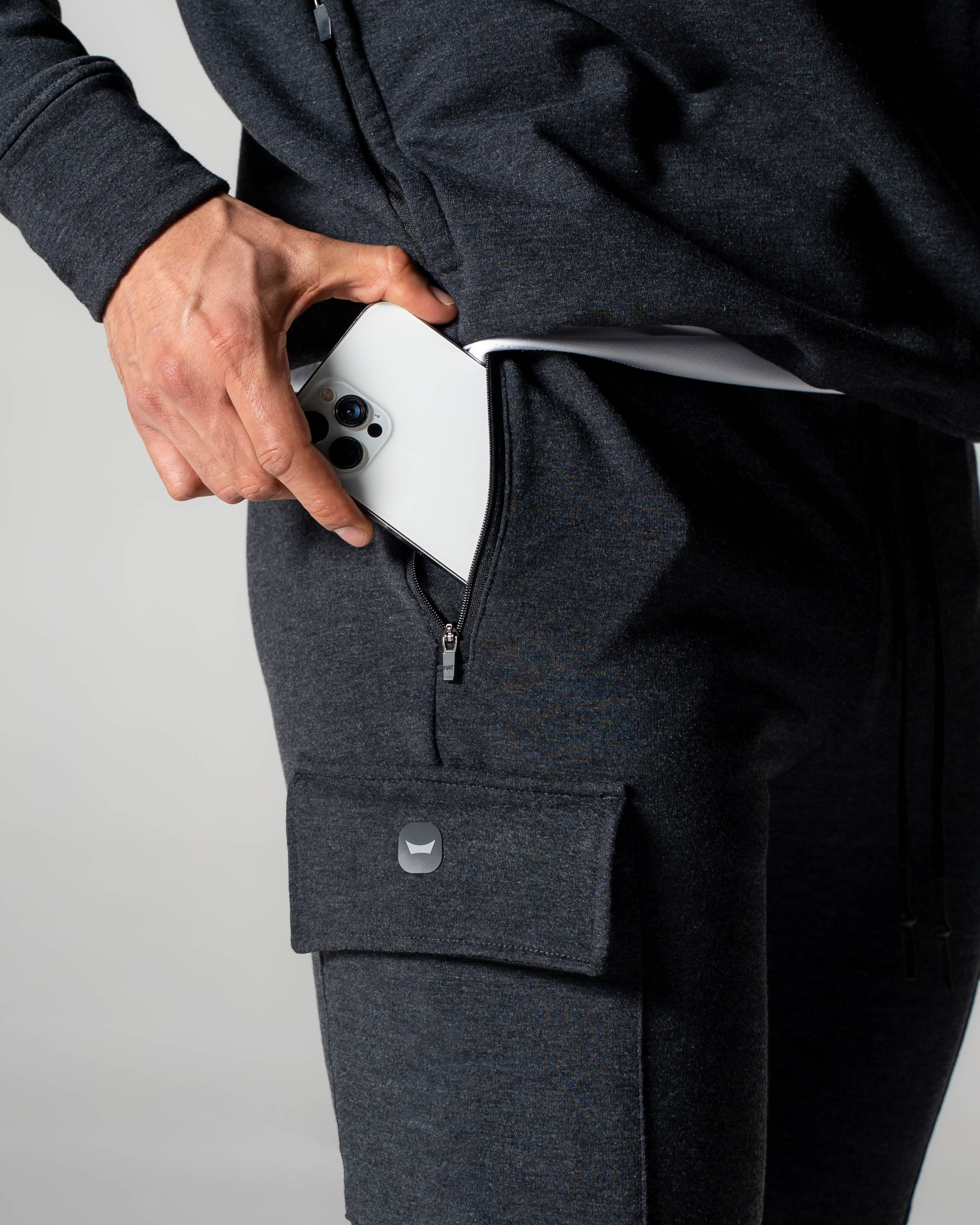 Cargo Cuffed Fleece Jogger - Gray