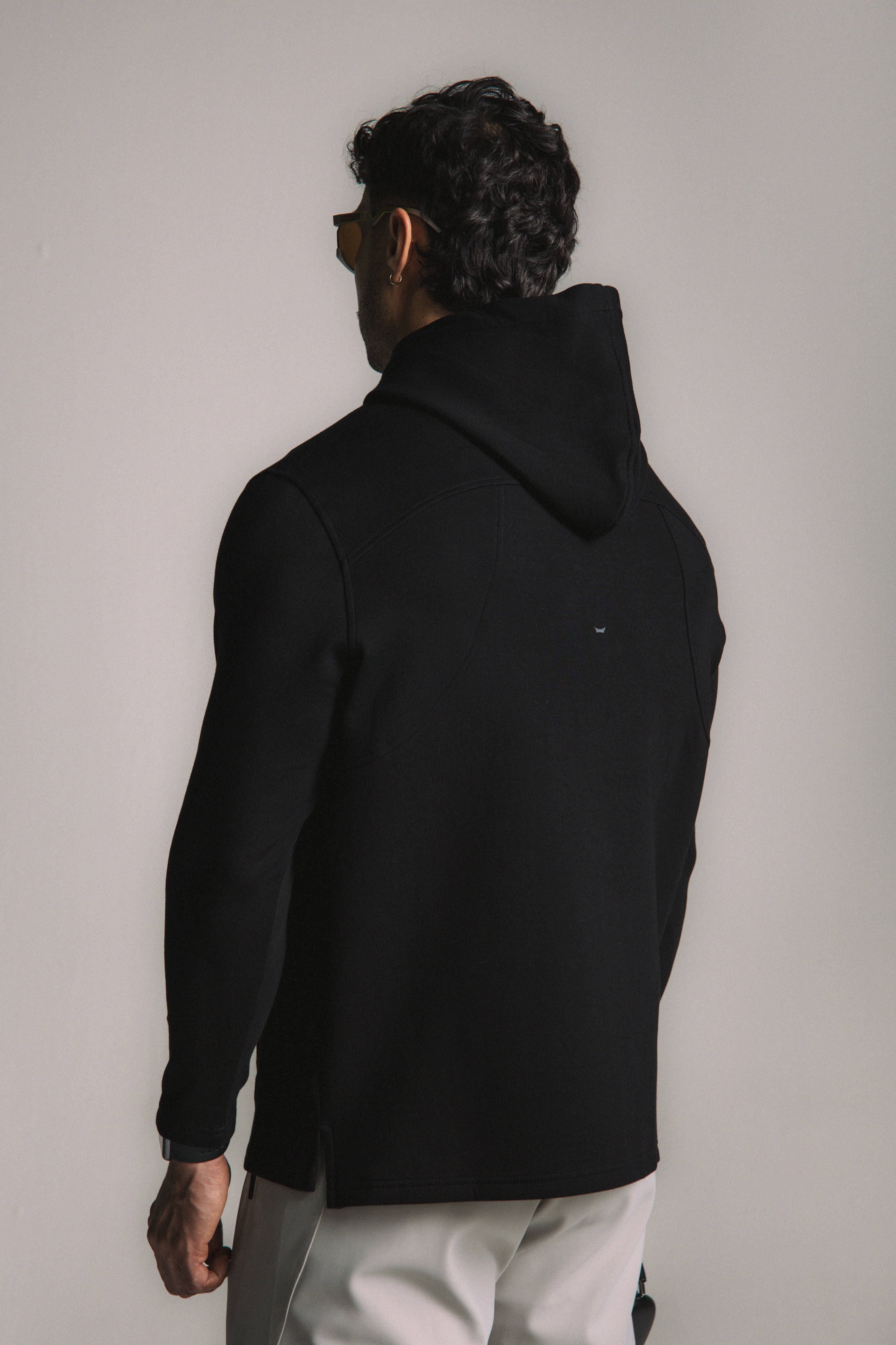 Velora Essential Hoodie - Black
