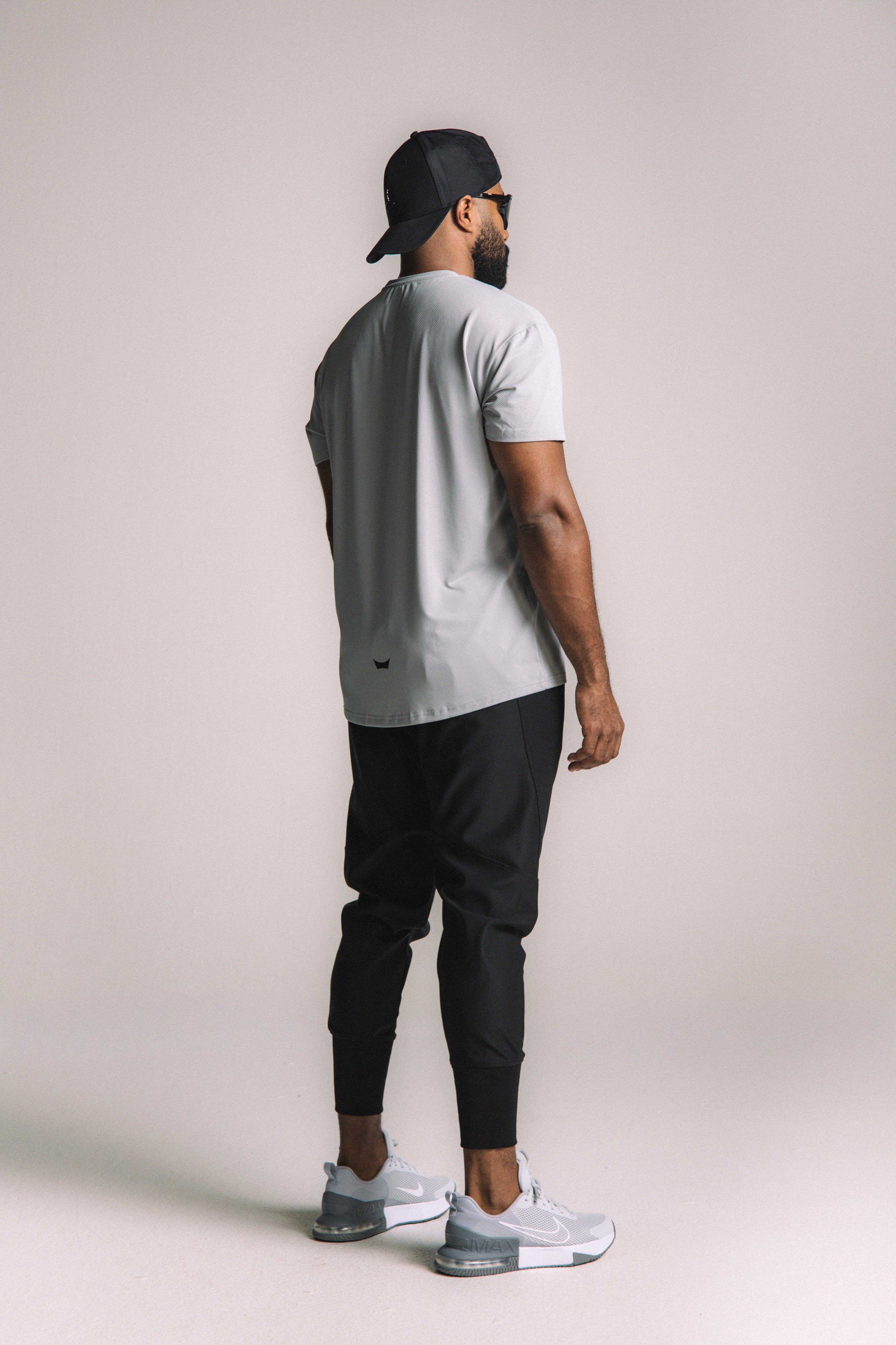 Velion Relaxed Tee - Light Gray