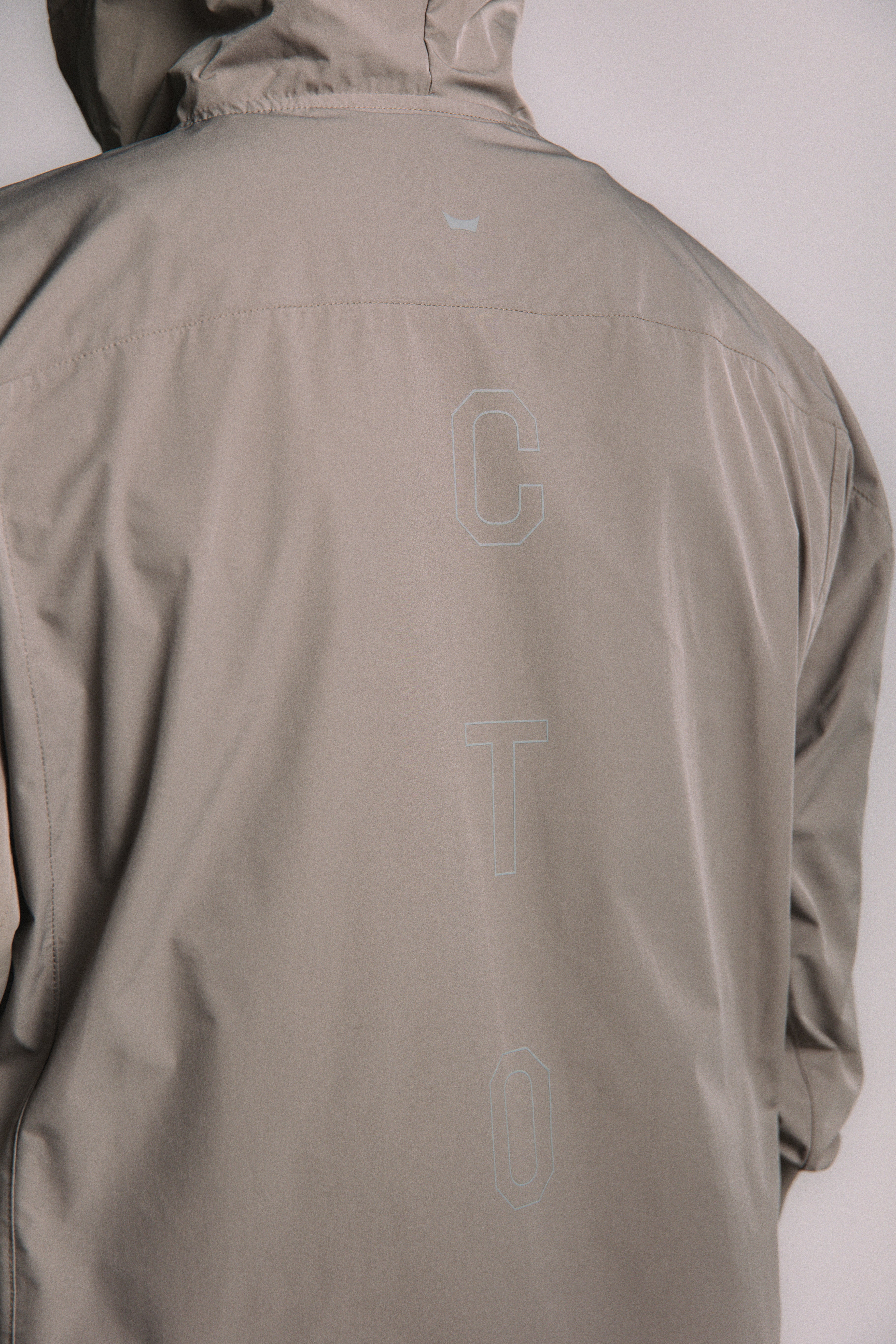 AeroShell ZipUp Windbreaker - Stone
