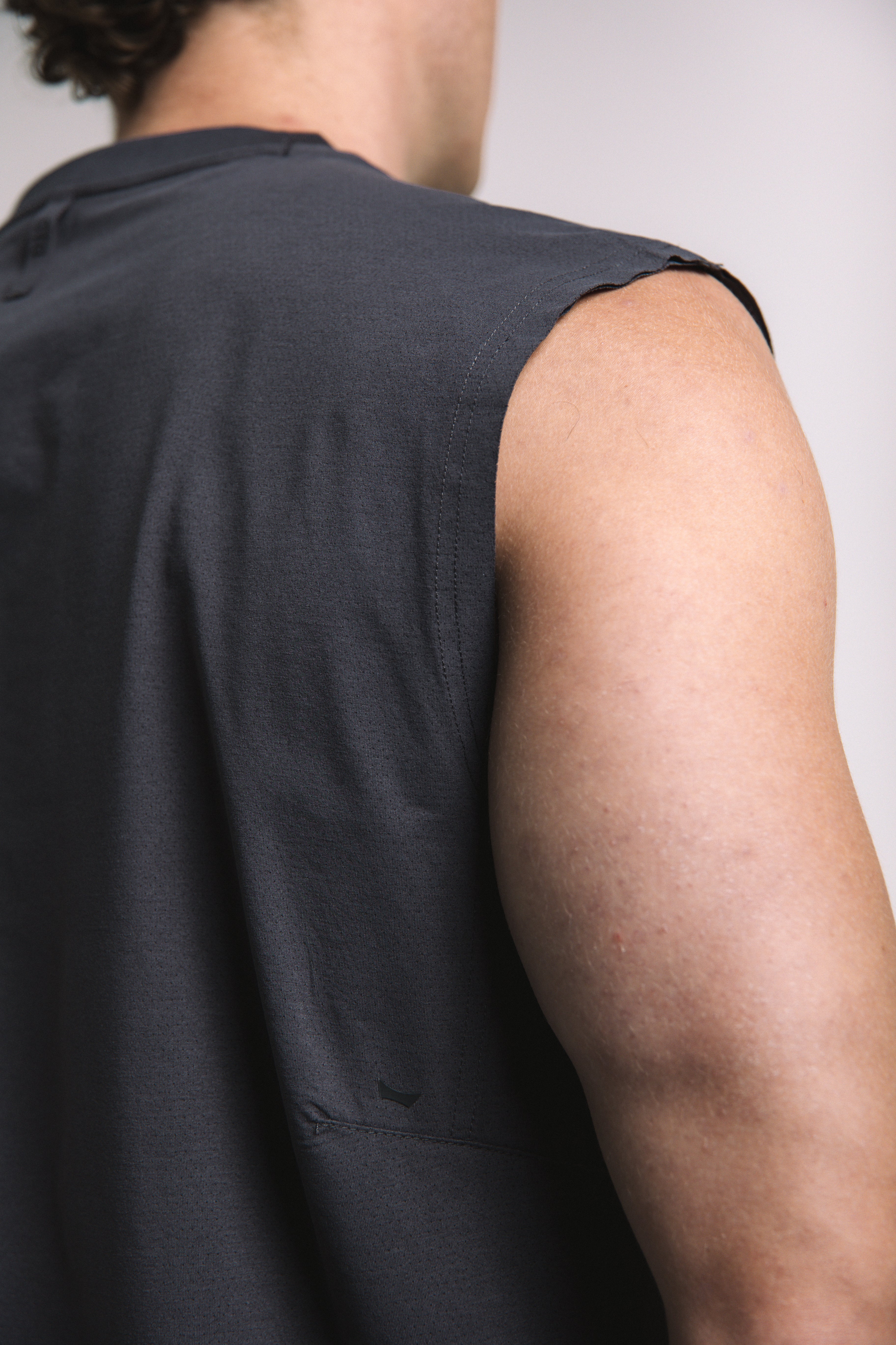 MicroVent Oversized Tank - Dark Gray