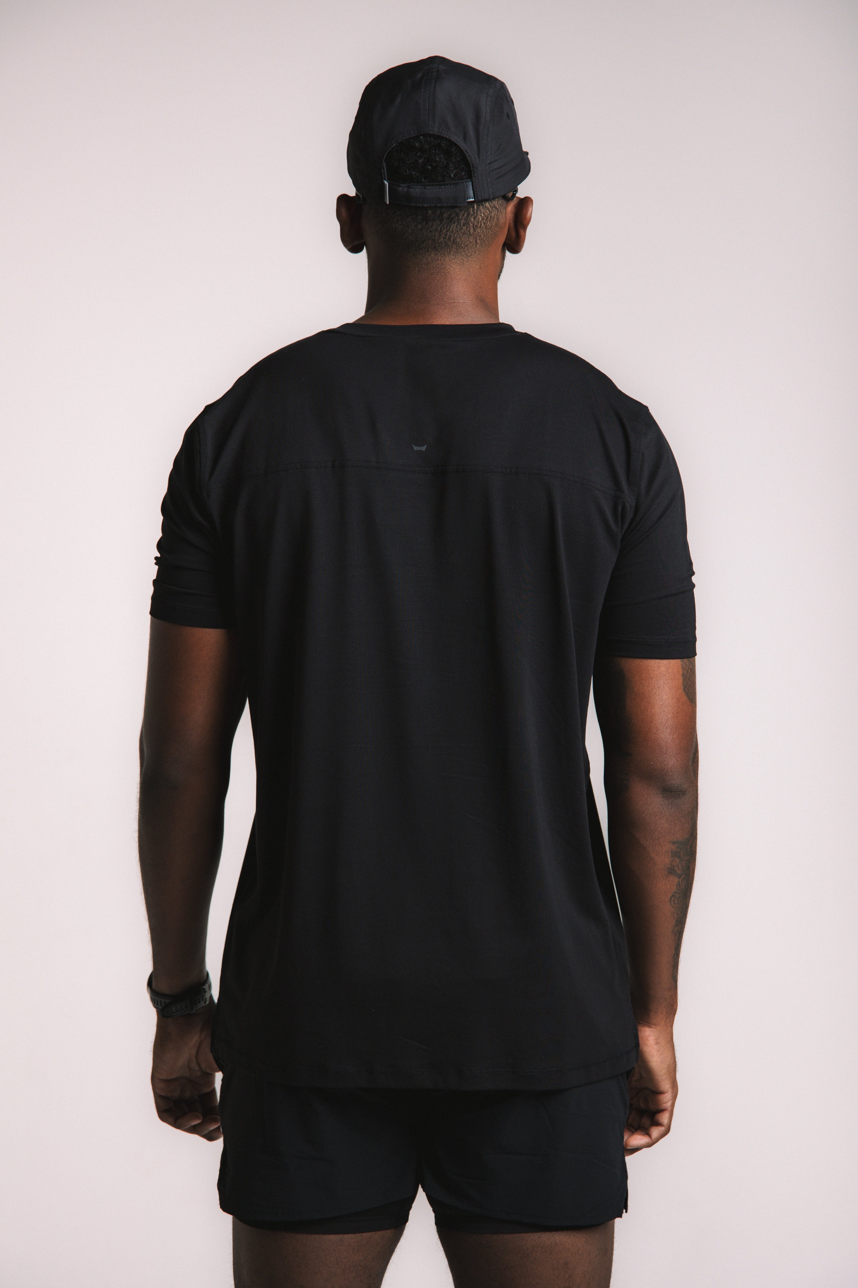 Lyocell Essential Tee - Black