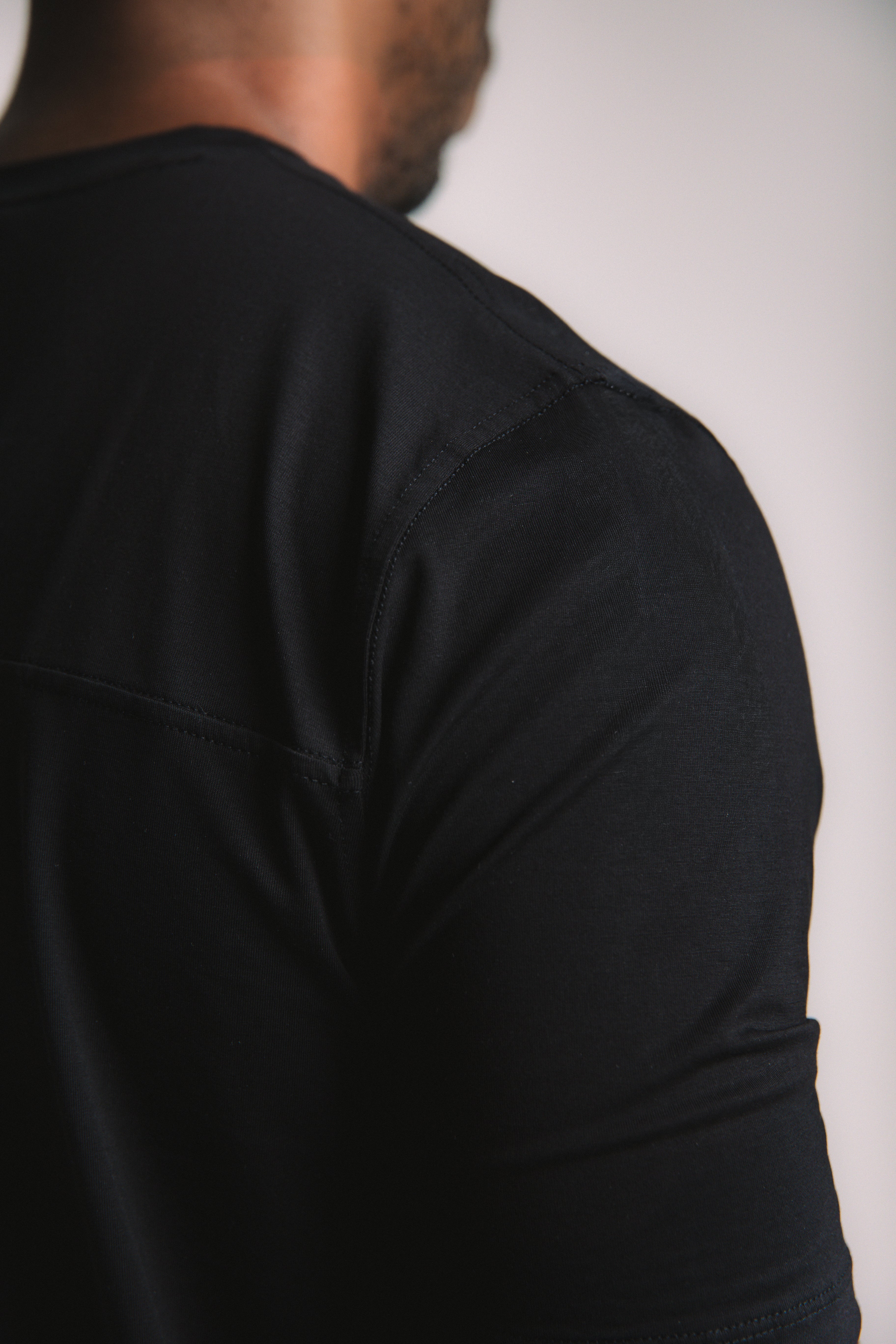 Lyocell Essential Tee - Black