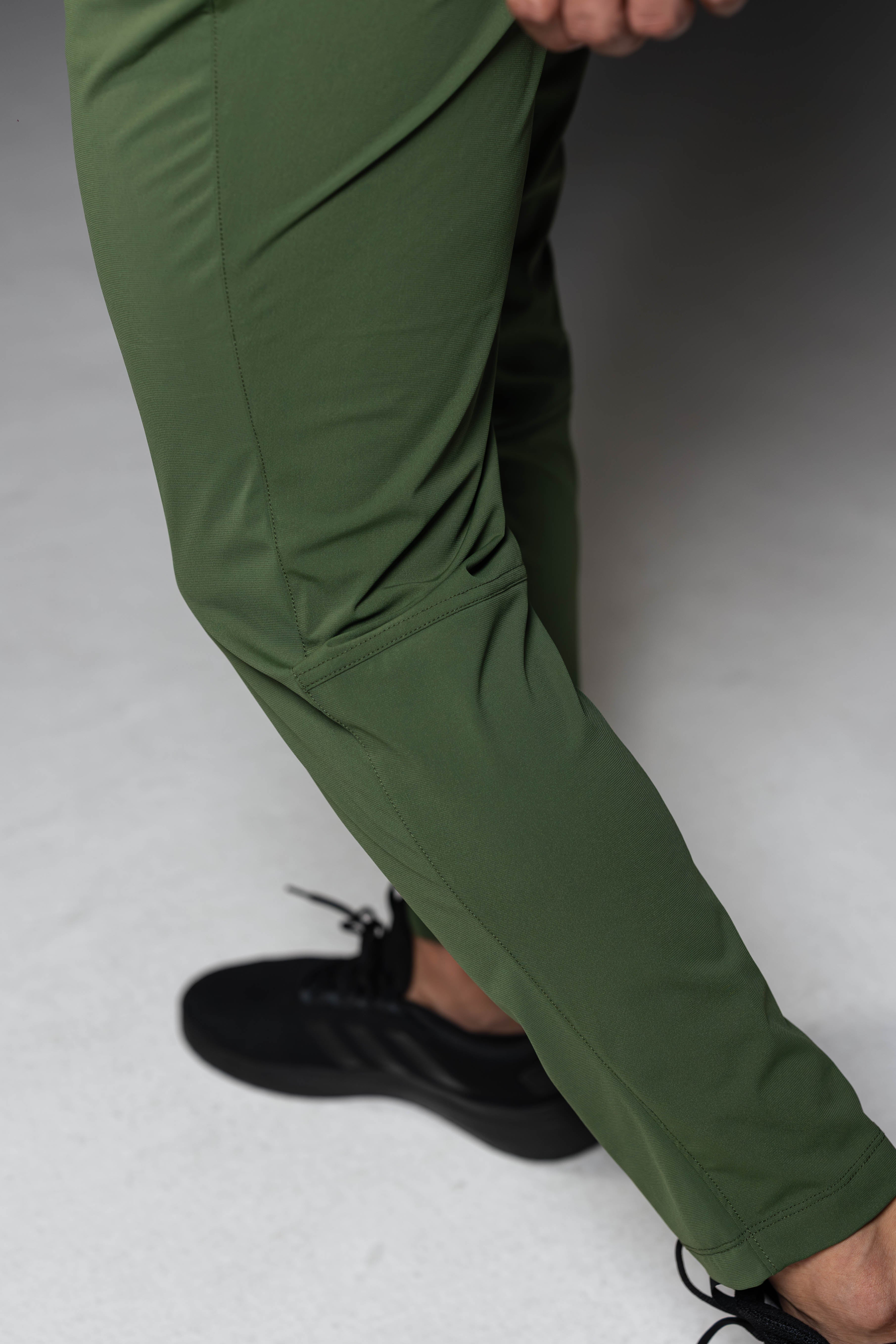 Motion-Flex Joggers V1 - Army Green